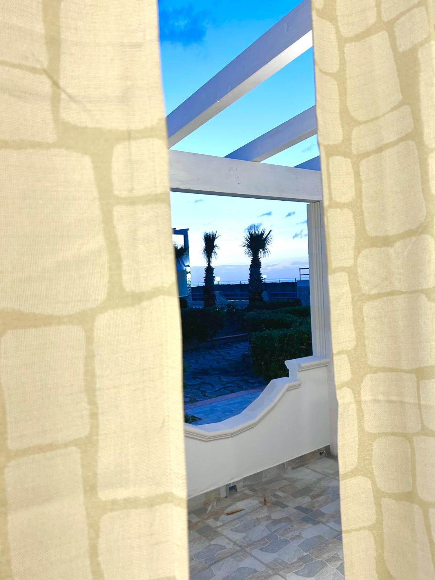 Gemini Luxury Rooms Peschici Exterior photo